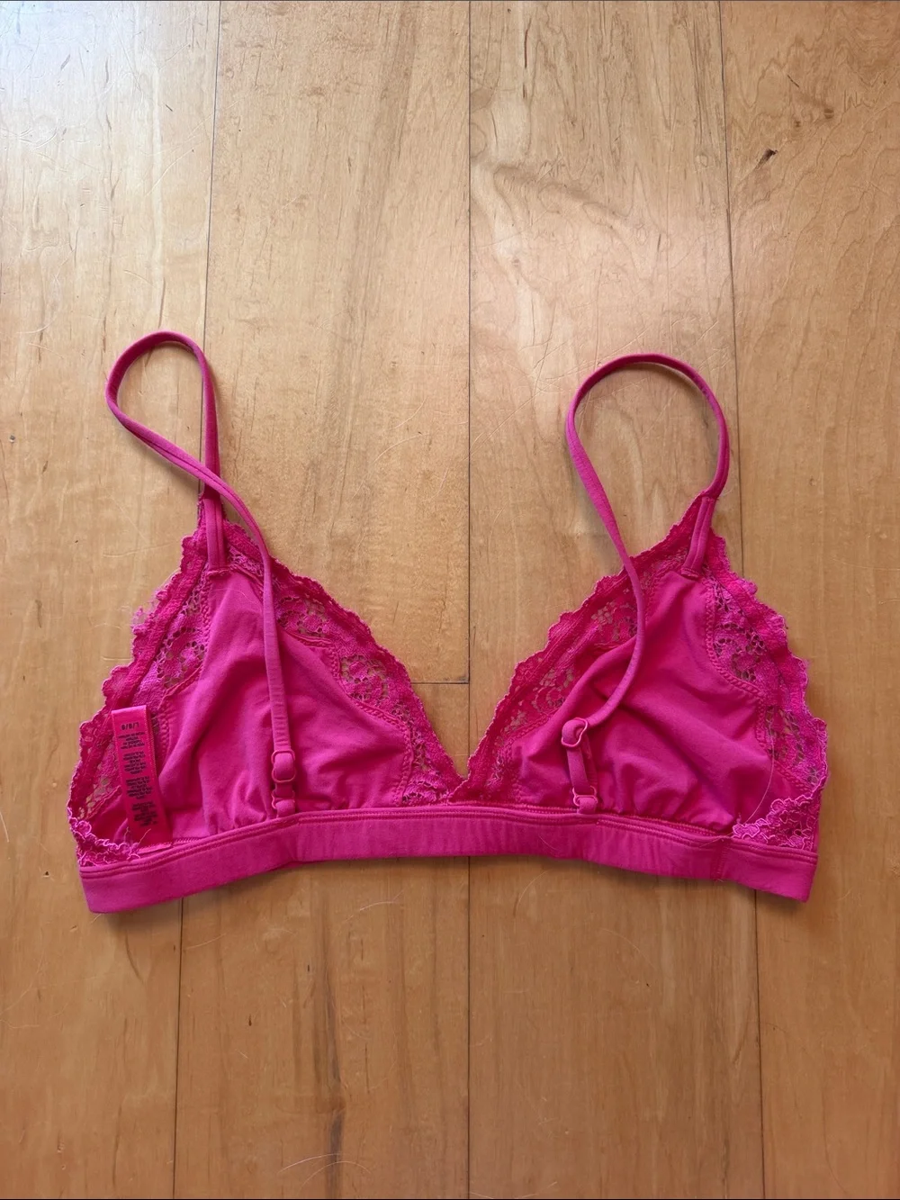 SKIMS FITS EVERYBODY LACE TRIANGLE BRALETTE IN HOT PINK FUSCIA SIZE LARGE - Picture 4 of 5
